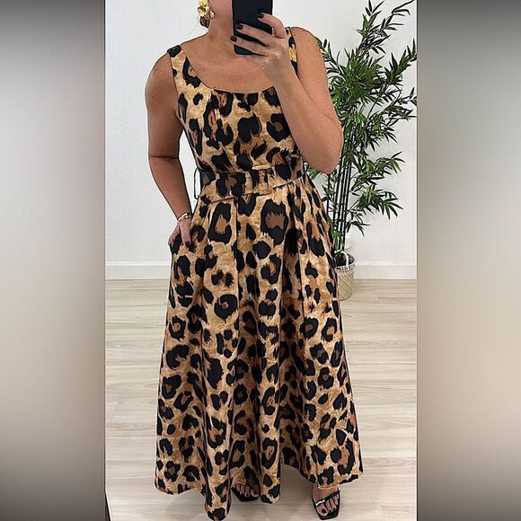 Beautiful A-Line Maxi Dress - Picture 2 of 3